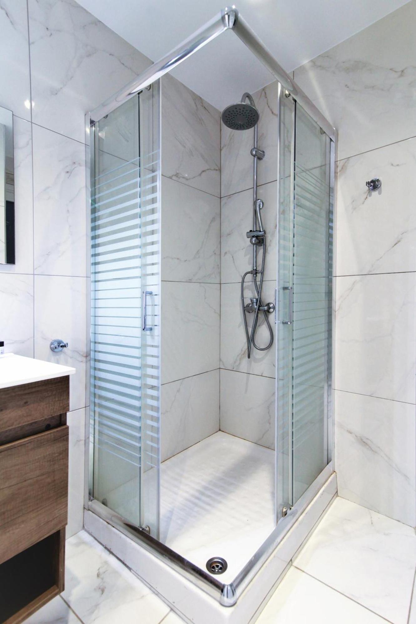 White Apartment/Kolwnaki/100Mbps/Wifi Athens Luaran gambar